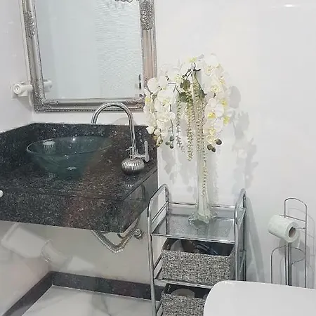 Exclusiv Sea View ナボダリ