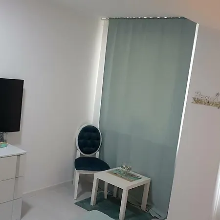アパート Exclusiv Sea View ナボダリ